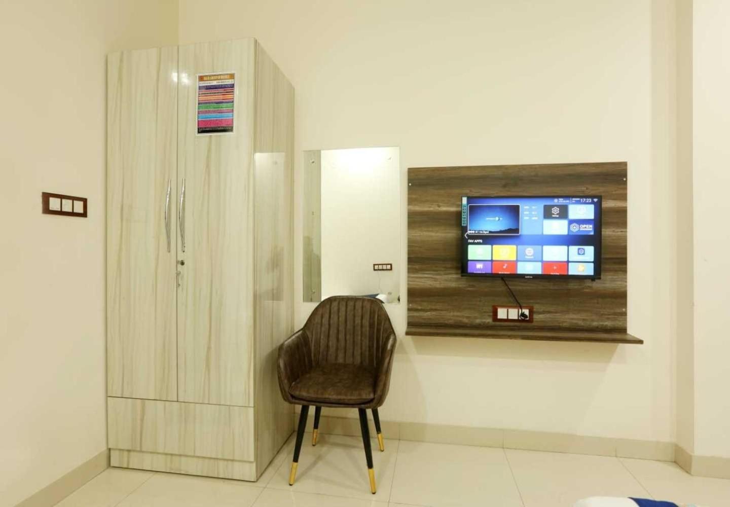 Hotel O Travel 3*