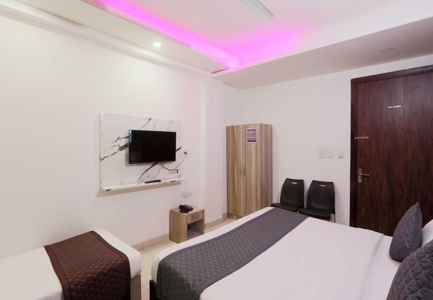 Hotel O Travel New Delhi