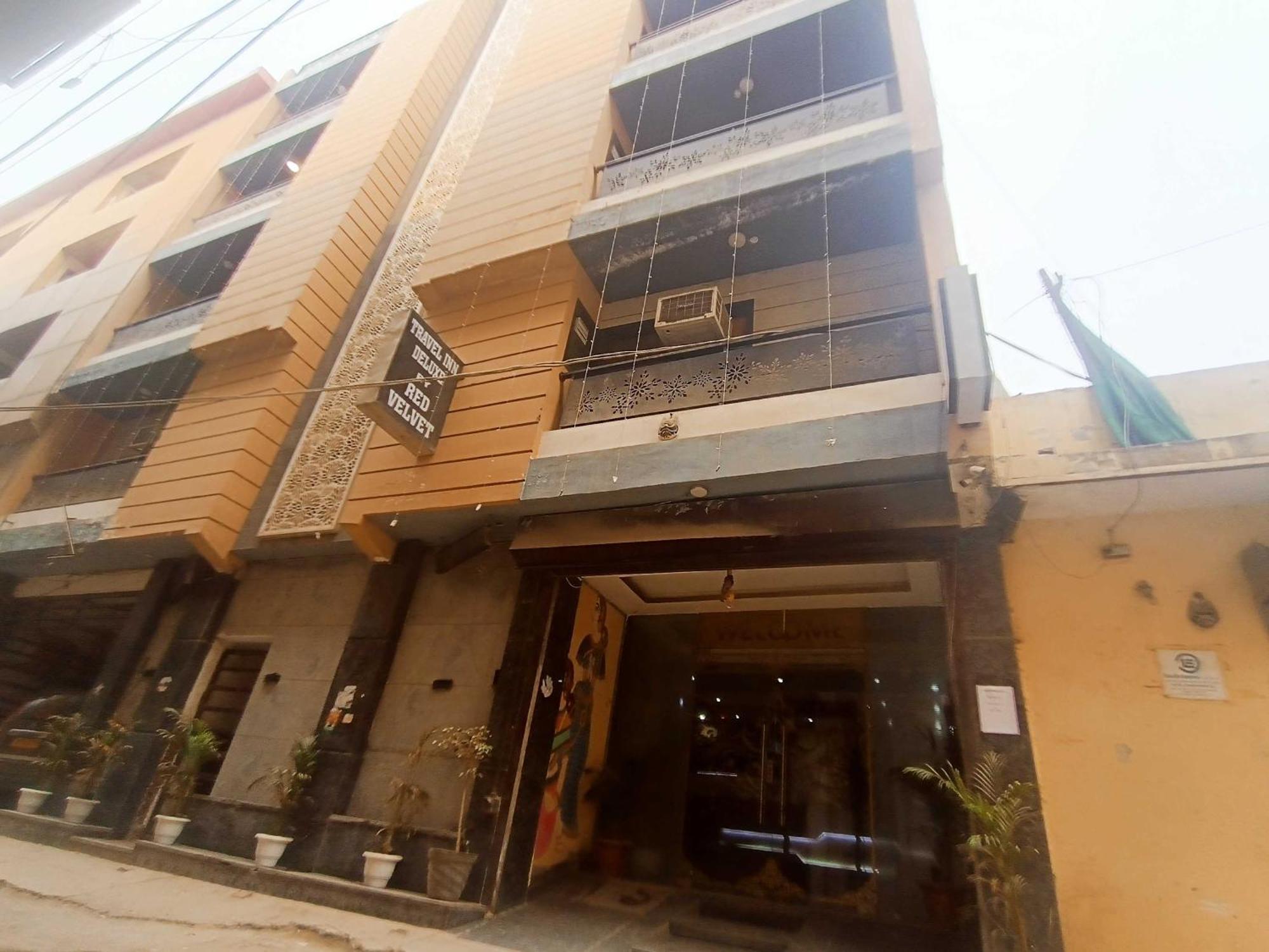 Hotel O Travel
